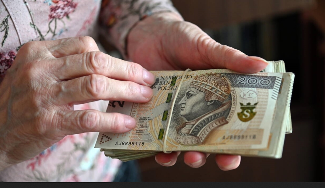 Pod pozorem pomocy okradł seniorkę w Świętochłowicach. Zatrzymali go kryminalni!