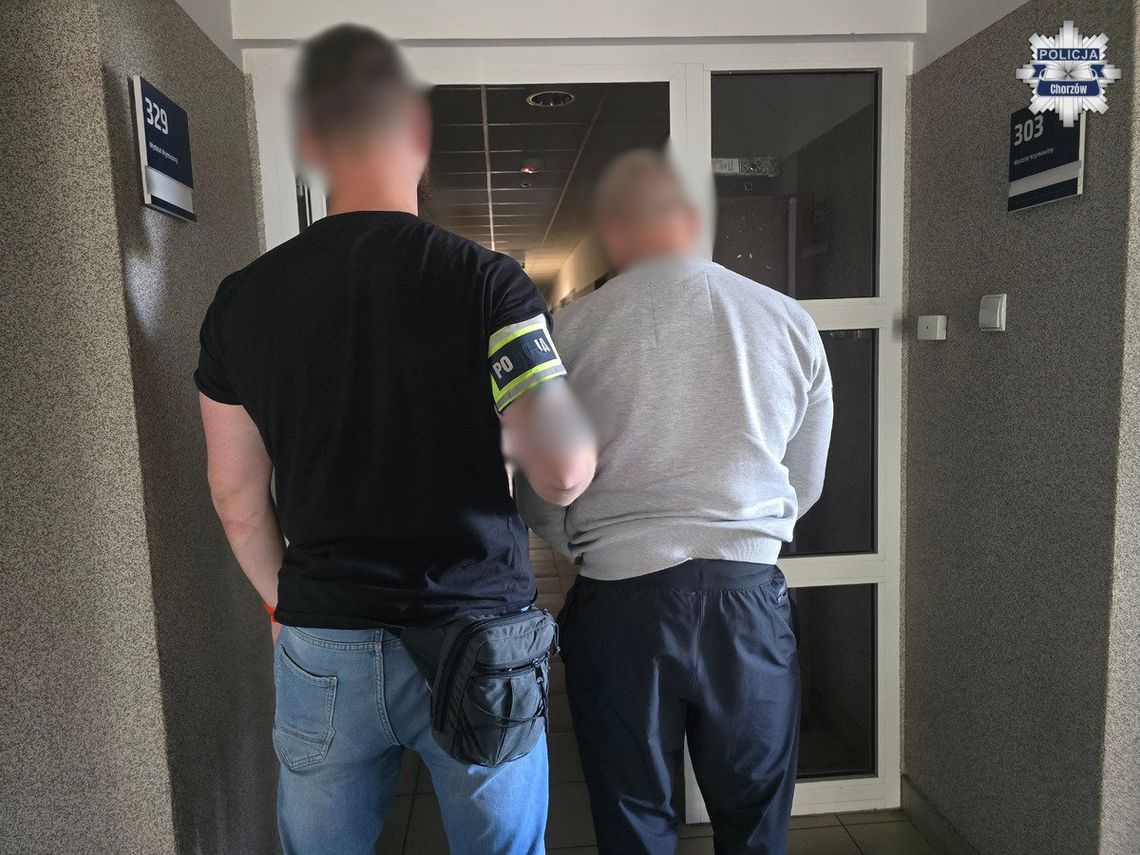 Podejrzewano, że posiada narkotyki. Okazało się, że jest poszukiwany