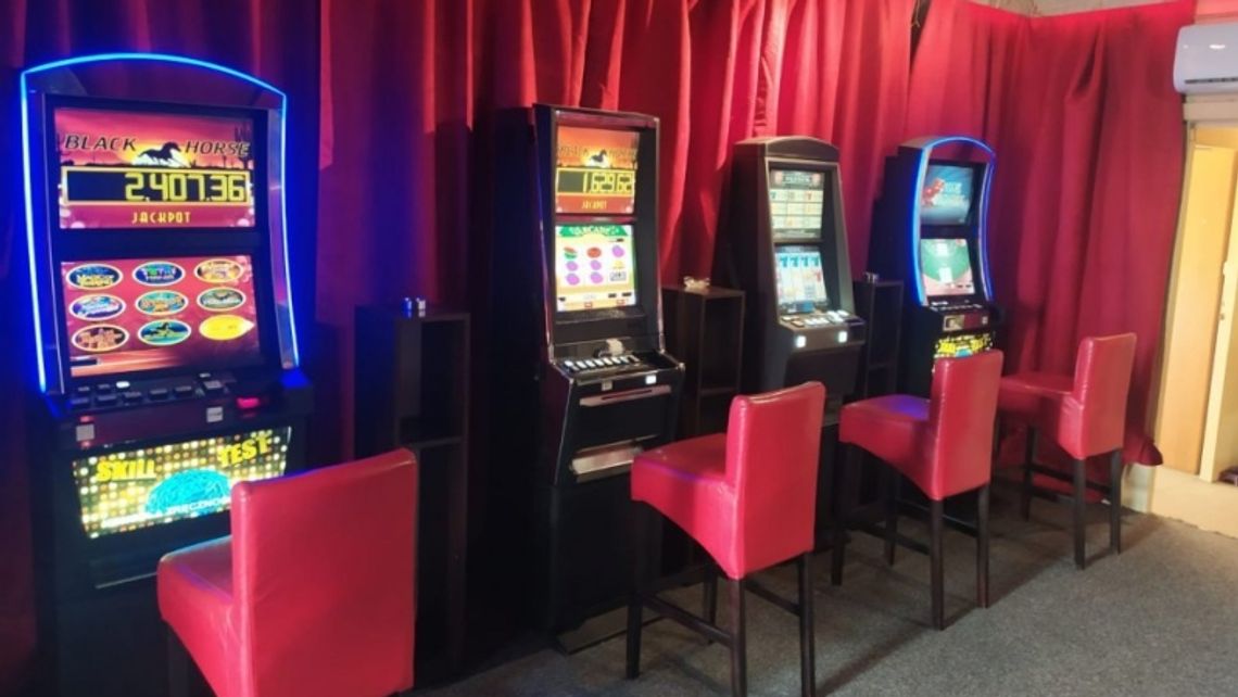 Policja zarekwirowała kolejne nielegalne maszyny Policja zarekwirowała kolejne nielegalne maszyny