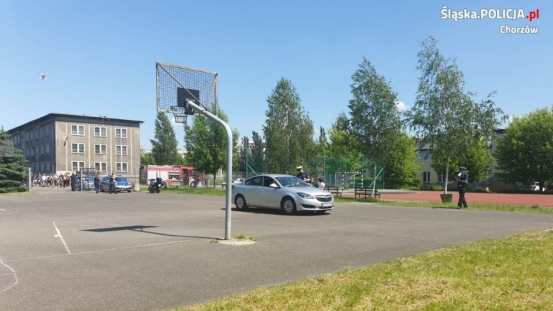 Policjanci odwiedzili uczniów