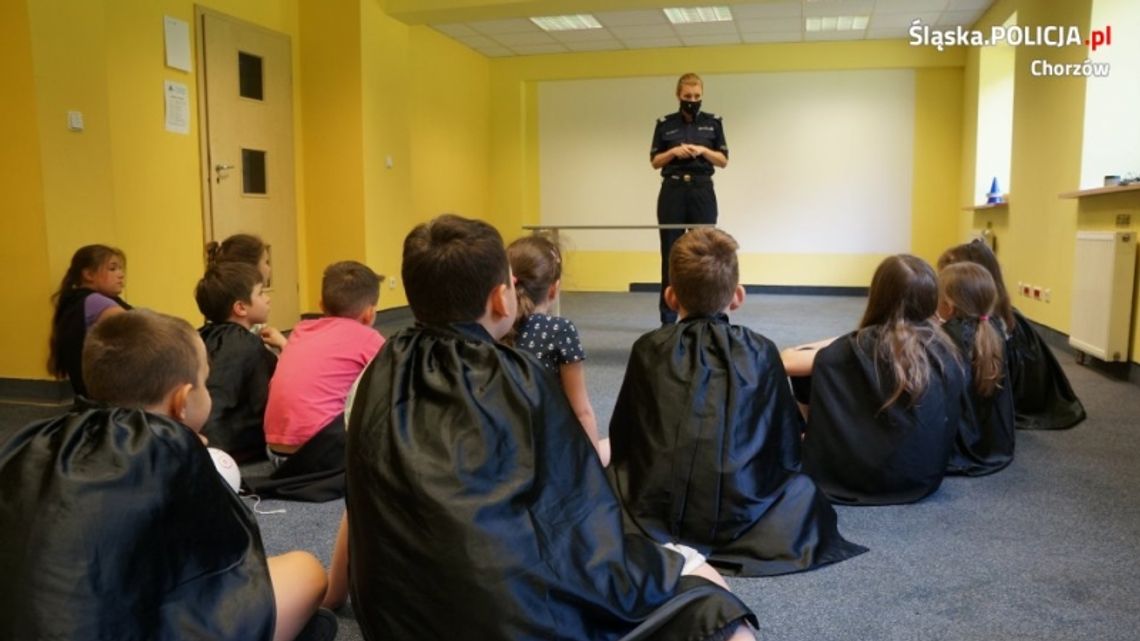 Policjanci spotkali się z półkolonistami