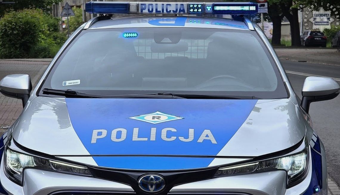 Policyjna seria zatrzymań w Świętochłowicach. Pięć osób w rękach funkcjonariuszy, w tym poszukiwany listem gończym Policyjna seria zatrzymań w Świętochłowicach. Pięć osób w rękach funkcjonariuszy, w tym poszukiwany listem gończym