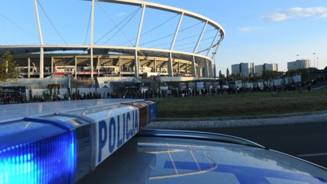 Policyjne warsztaty dla seniorów na Stadionie Śląskim