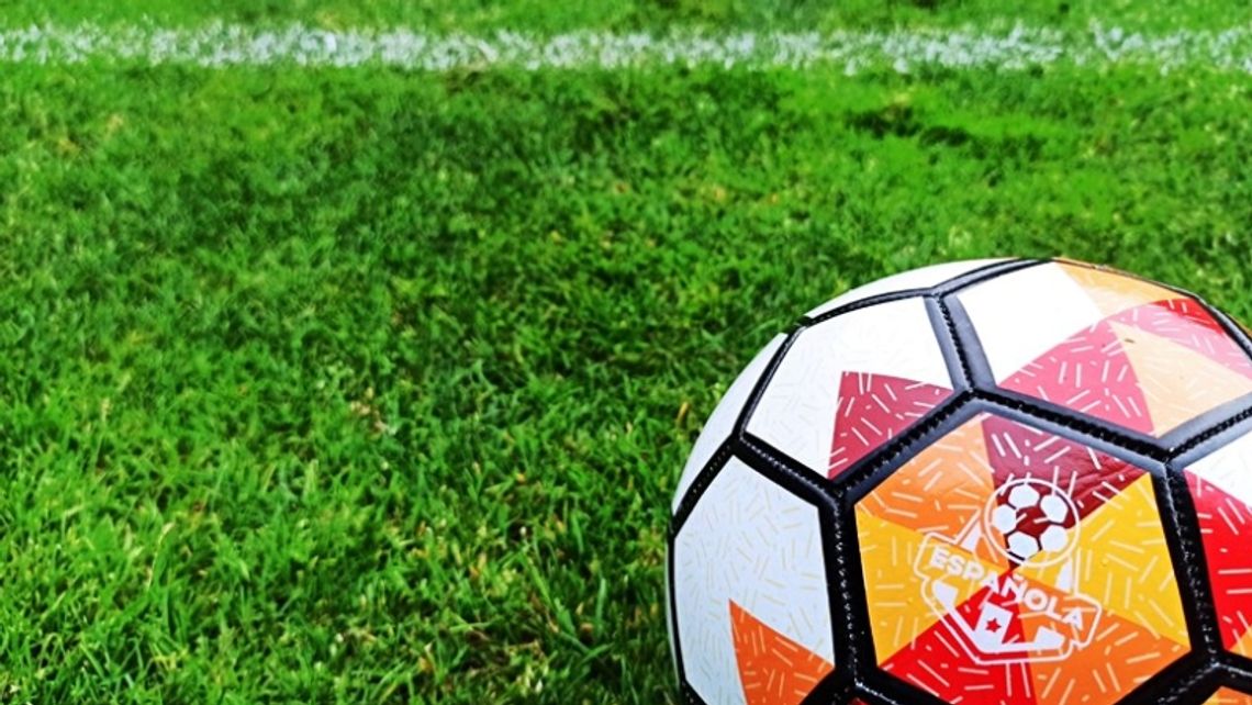 Polskie i zagraniczne szkółki piłkarskie zagrają w Kotle Czarownic