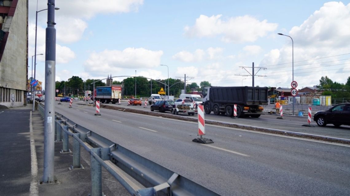 Postępy prac na ul. Katowickiej. Od poniedziałku czeka nas zmiana organizacji ruchu!