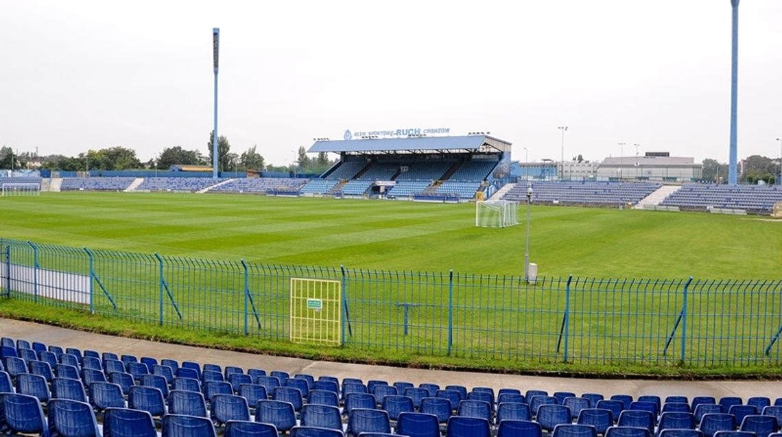 Premier odwołał imprezy masowe