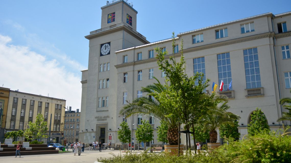 Prezydent spotkał się z najlepszymi uczniami chorzowskich szkół Prezydent spotkał się z najlepszymi uczniami chorzowskich szkół