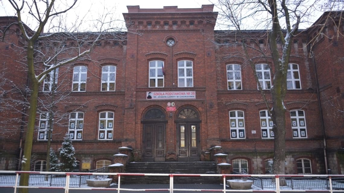 Projekt ws. likwidacji SP nr 39 nie trafi pod obrady