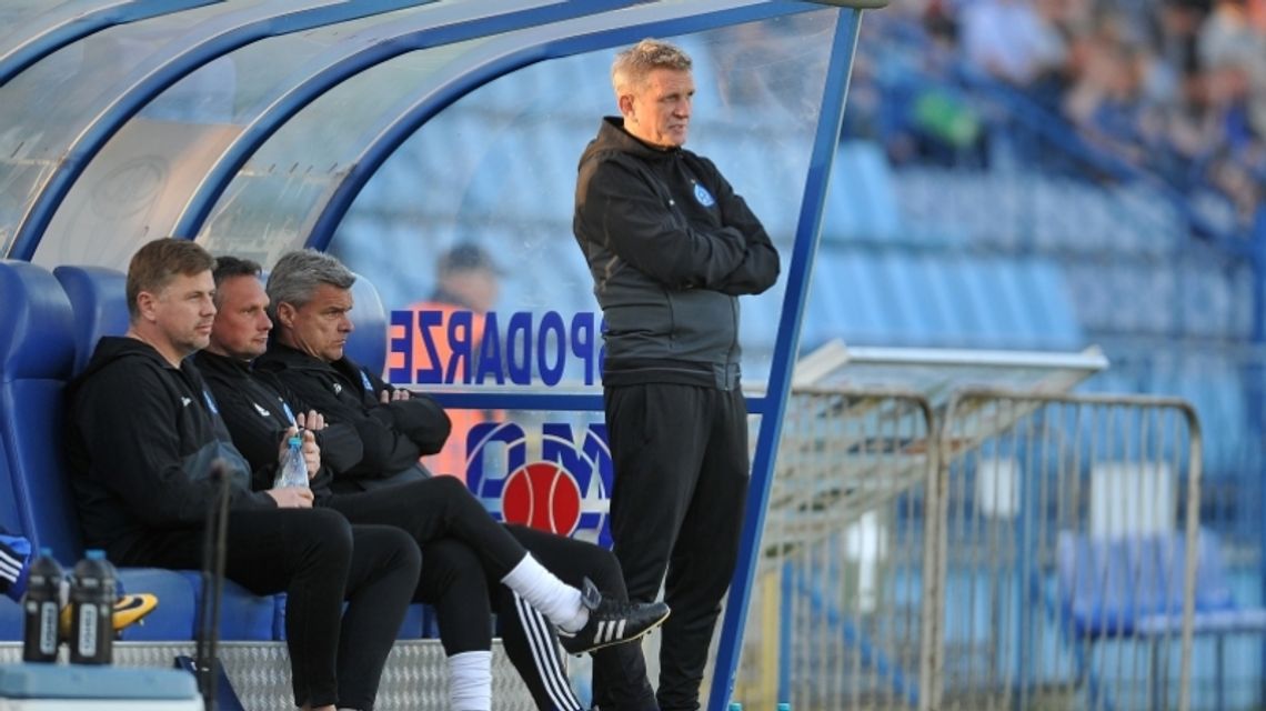 Przechodzimy do "historii"