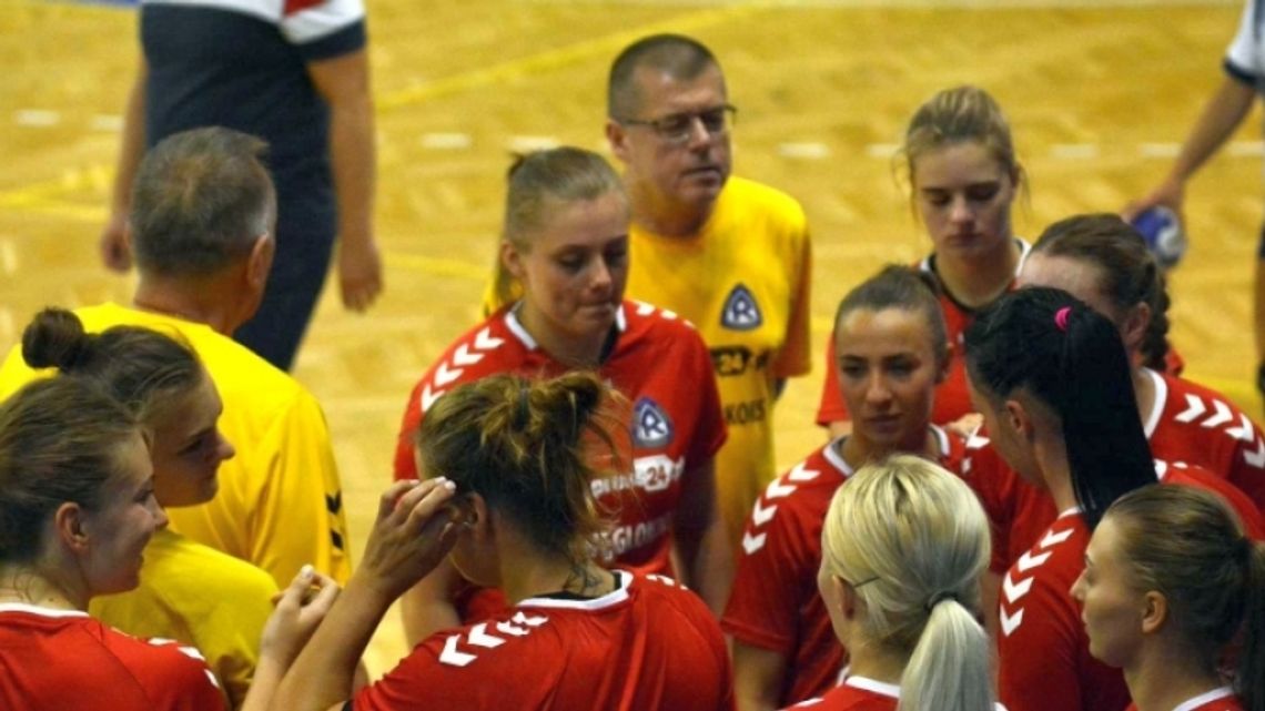 Przed Niebieskimi dwa sparingi z wicemistrzyniami MOL Ligi