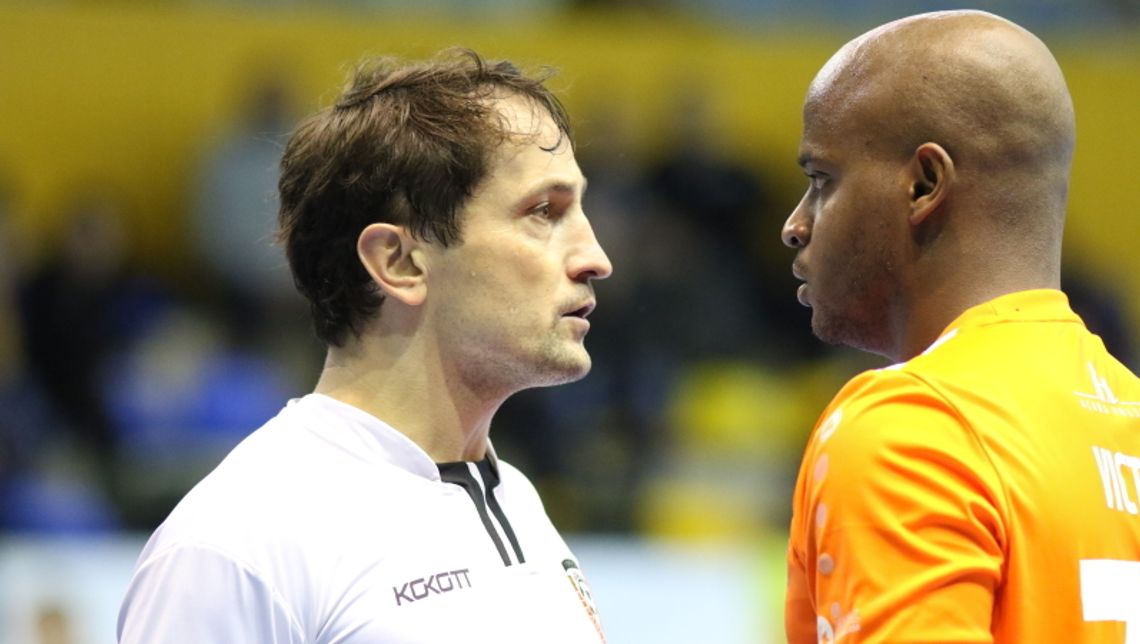 Przekonująca wygrana z Acaną