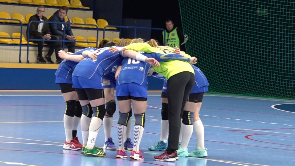 Przełamanie "Niebieskich" szczypiornistek