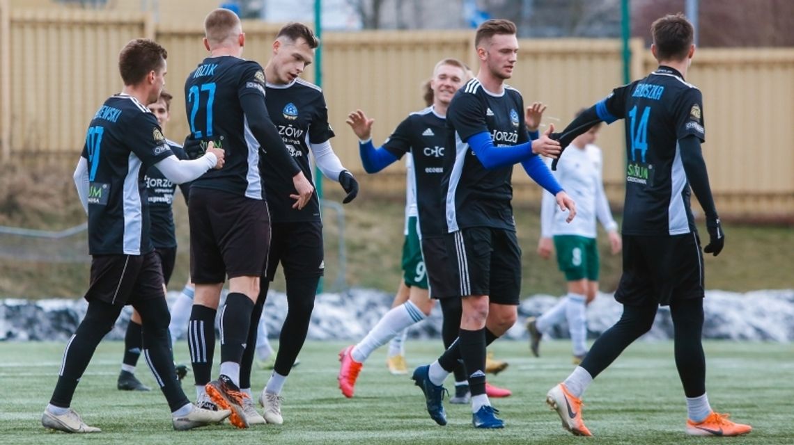 Przerwane zgrupowanie. Niebiescy zagrają dziś z Cidrami Przerwane zgrupowanie. Niebiescy zagrają dziś z Cidrami