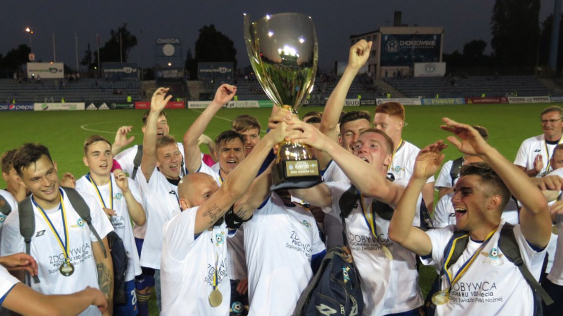 Puchar jest NASZ! Ruch wygrywa Puchar 100-lecia z Ruchem Radzionków. [FOTORELACJA]