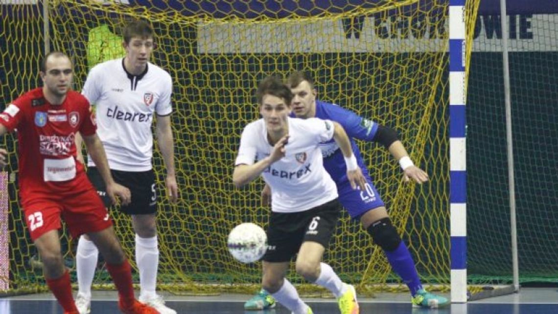 Pucharowa wygrana w Gliwicach i awans CLEAREX-u