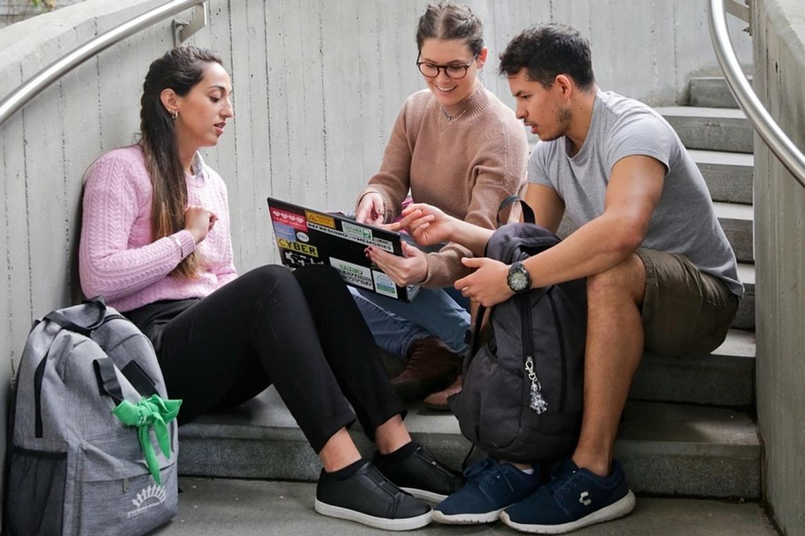 Renta rodzinna dla ucznia i studenta – nie zapomnij dostarczyć zaświadczenia ze szkoły w terminie