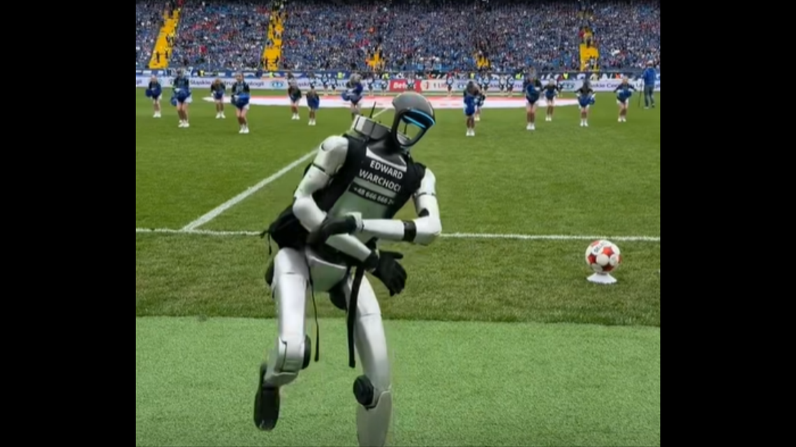 Robot – influencer na Meczu Mistrzów! “No i elegancko, człowieku”