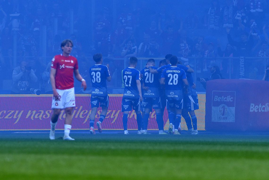 Ruch i Wisła dzielą się punktami przy rekordowej frekwencji