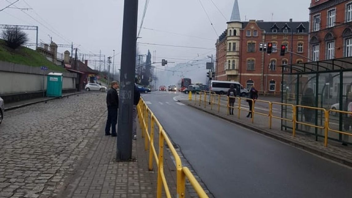 Samochód osobowy stanął w płomieniach