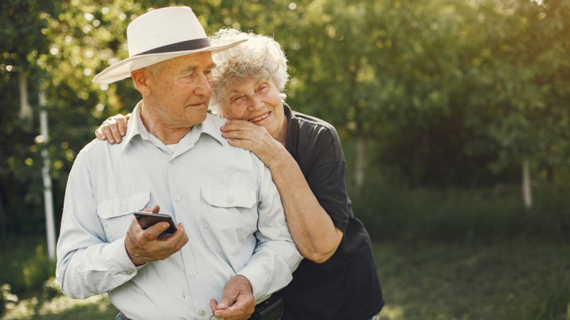 Seniorzy w dalszym ciągu na celowniku oszustów