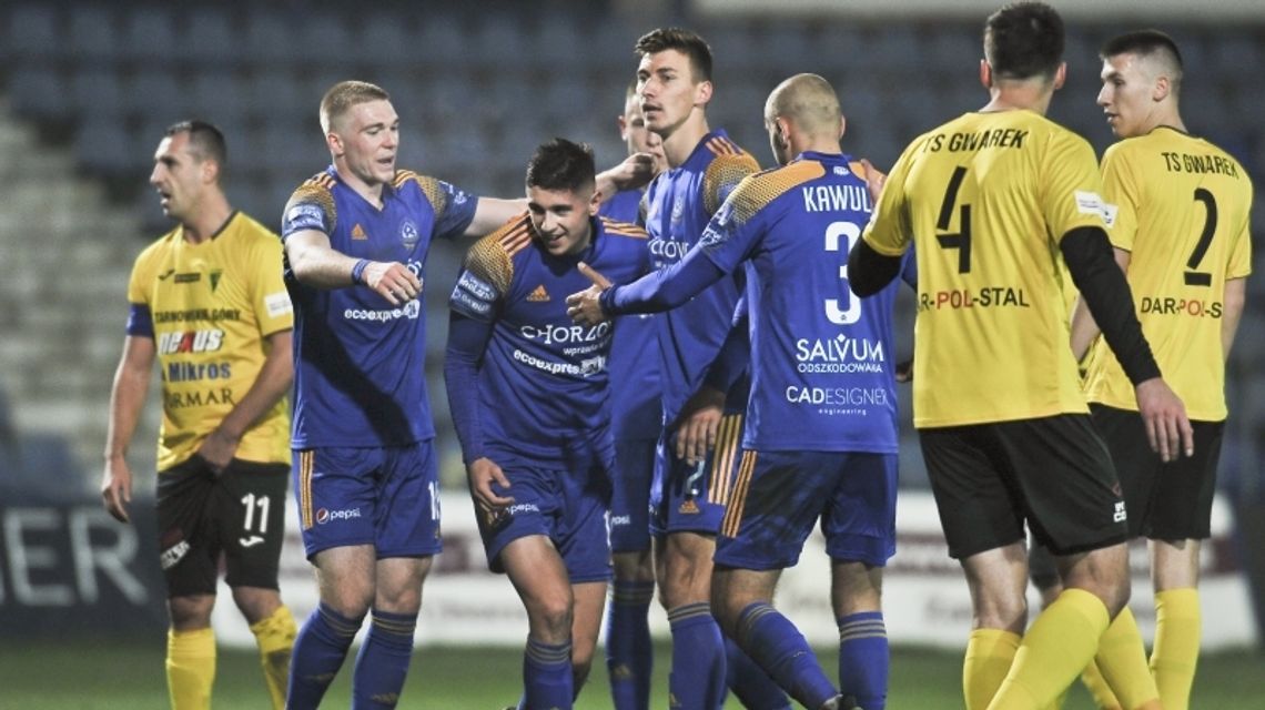 Seria trwa! Gromimy Gwarka!