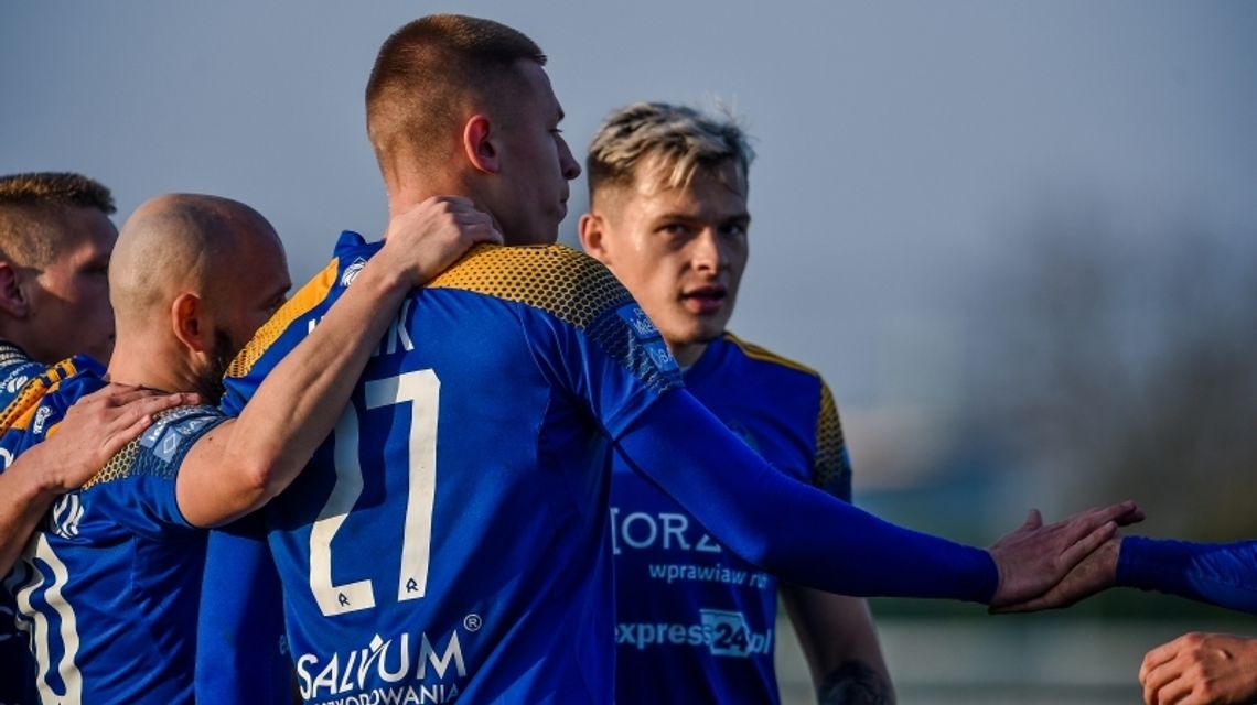 Skrót i kulisy meczu z rezerwami Miedzi