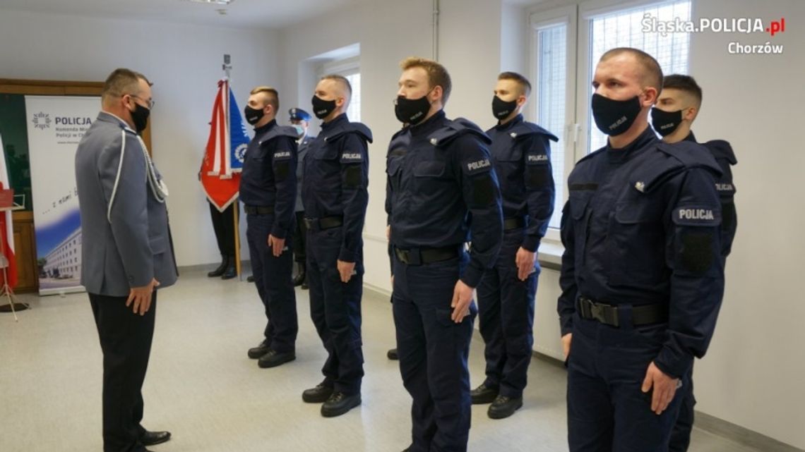 Ślubowanie nowo przyjętych policjantów