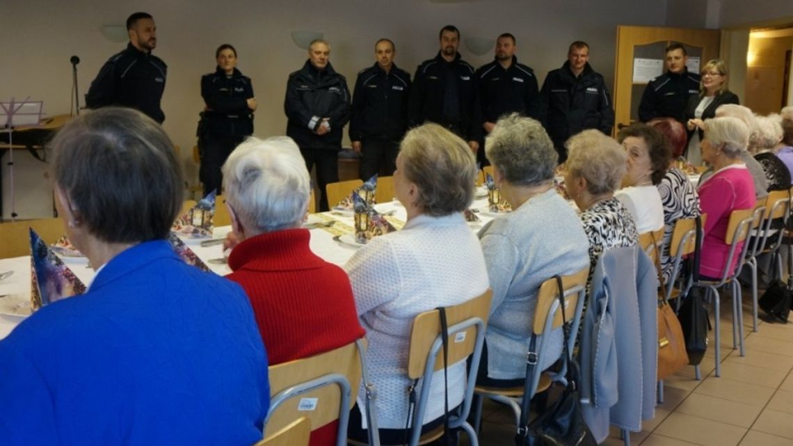 Świąteczne spotkanie z seniorami