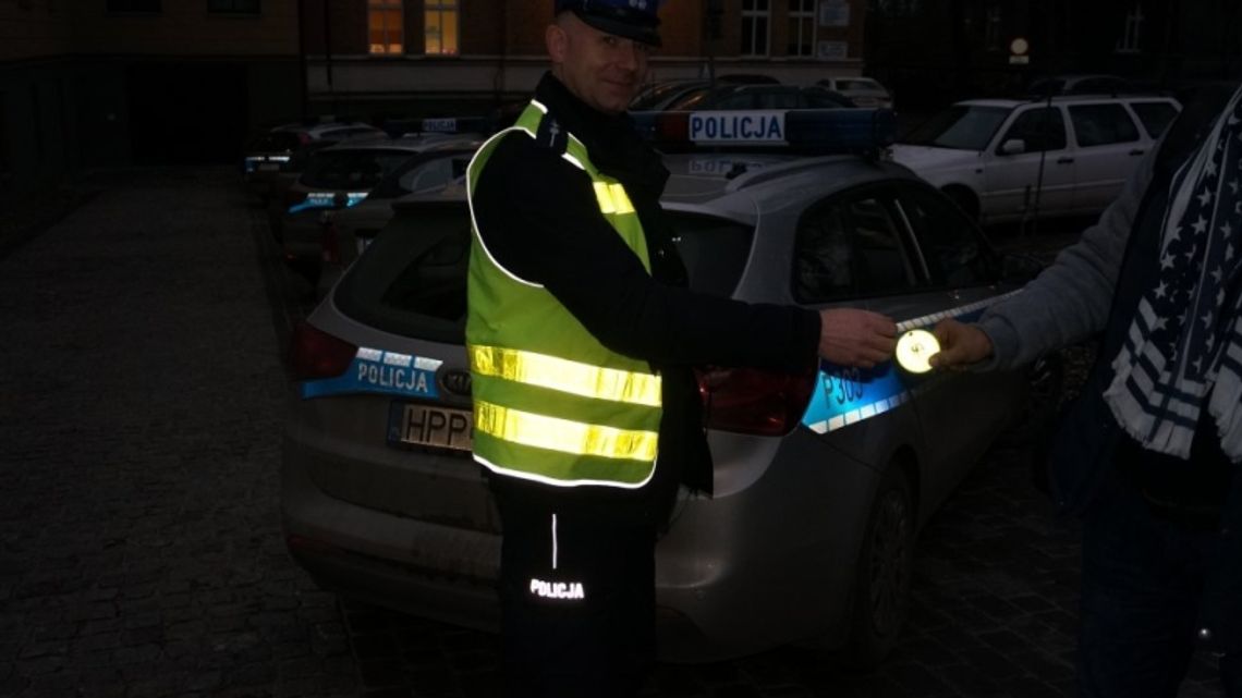 Świeć przykładem-Noś odblaski!