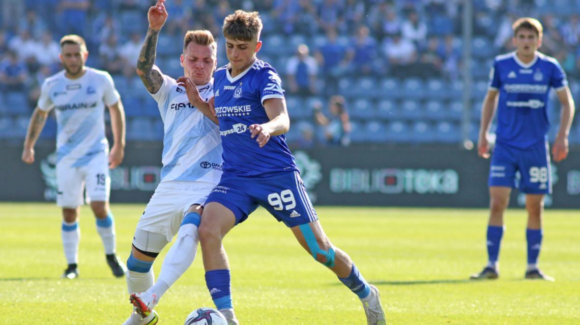 Tomasz Neugebauer zadebiutował w kadrze U-19! Polacy przegrywają z Finami w meczu eliminacji ME