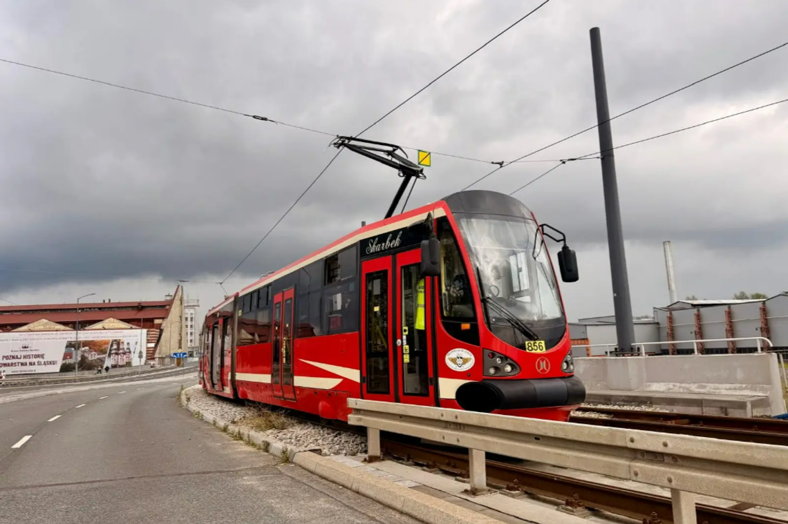 Tramwaje wrócą na estakadę! Testowe przejazdy zakończone pomyślnie Tramwaje wrócą na estakadę! Testowe przejazdy zakończone pomyślnie