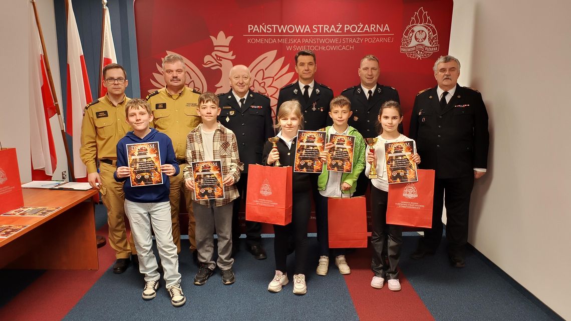 Turniej Wiedzy Pożarniczej „Młodzież Zapobiega Pożarom” w Świętochłowicach. Emocje, rywalizacja i awans do etapu wojewódzkiego