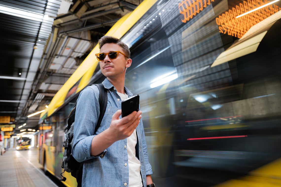 Twórz rozwiązania dla transportu przyszłości. ZTM szuka specjalistów od sztucznej inteligencji