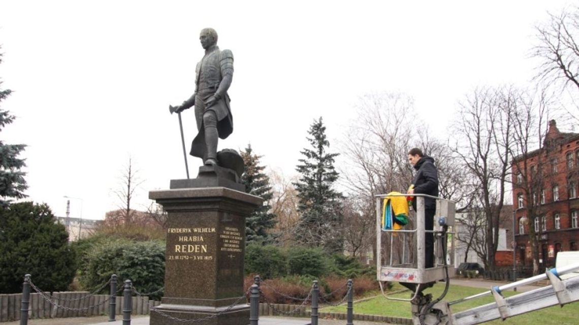 Ubierz hrabiego na wiosnę!