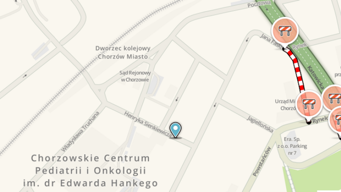 Ulica Sienkiewicza zamknięta przez "Ogrody Szekspirowskie" Ulica Sienkiewicza zamknięta przez "Ogrody Szekspirowskie"