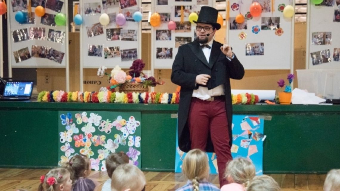 Urodzinowy bal Hansa Christiana Andersena w Klubie Malucha Urodzinowy bal Hansa Christiana Andersena w Klubie Malucha