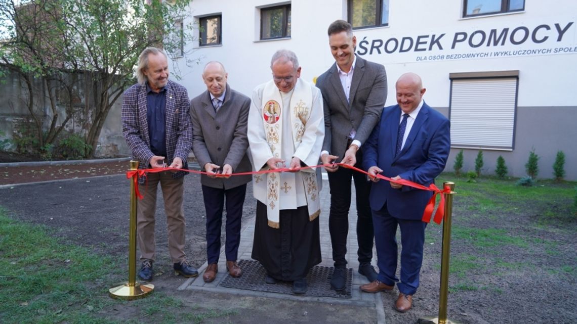 W Chorzowie otwarto wyjątkowy Ośrodek Pomocy Medycznej. "Dla nas najważniejszy jest człowiek" [ZDJĘCIA]