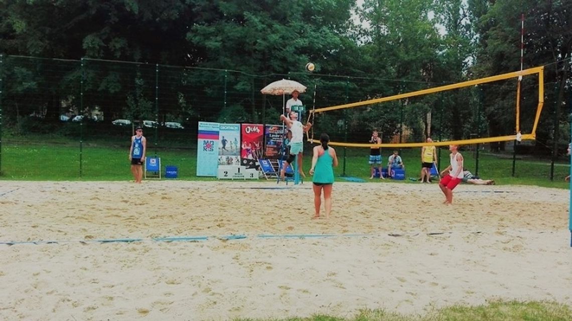 Wakacje z MORiS-em trwają! Przed nami turniej siatkówki plażowej Wakacje z MORiS-em trwają! Przed nami turniej siatkówki plażowej
