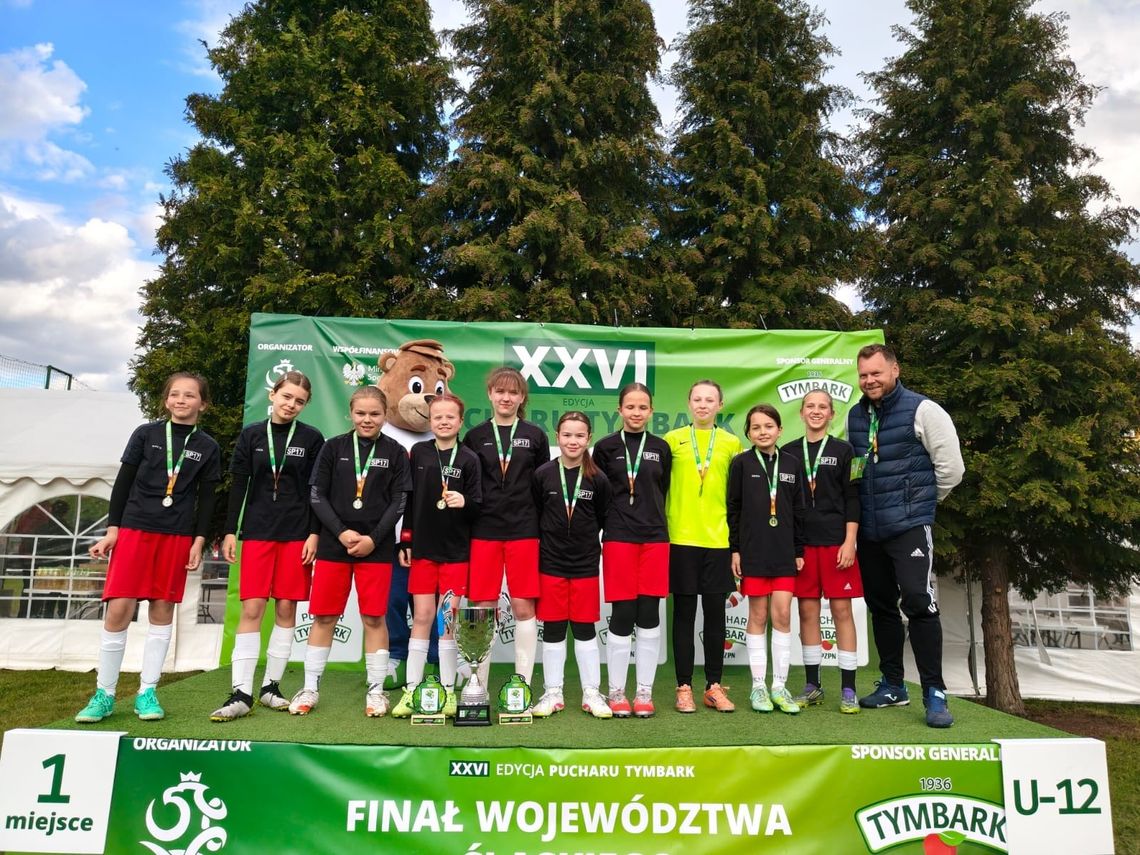 Wielki sukces uczennic ze Szkoły Podstawowej nr 17! Wygrały Śląski Finał Wojewódzki Pucharu Tymbark Wielki sukces uczennic ze Szkoły Podstawowej nr 17! Wygrały Śląski Finał Wojewódzki Pucharu Tymbark
