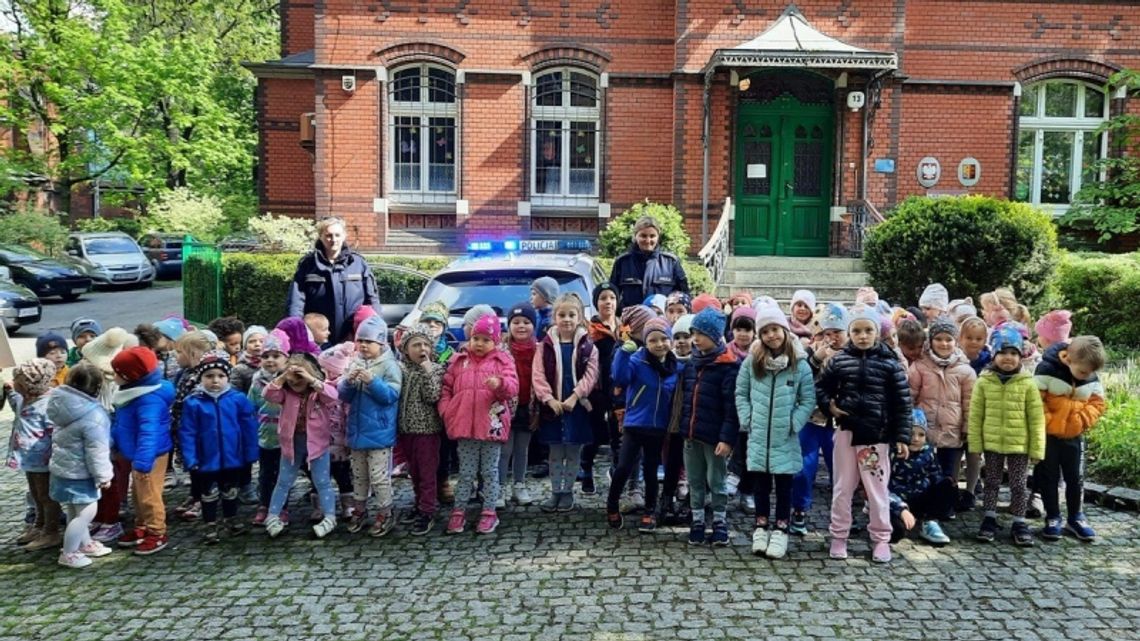 Wyjątkowa wizyta w jednym z chorzowskich przedszkoli. "Każdy chętny mógł poczuć się jak prawdziwy policjant"