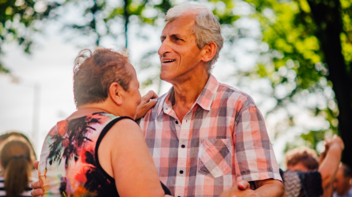 Wyleźli na plac potańcować