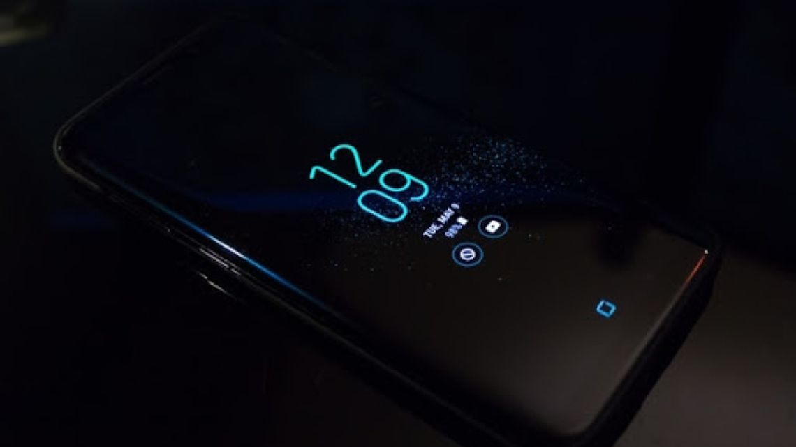 Wyłudzali telefony, usłyszeli 28 zarzutów