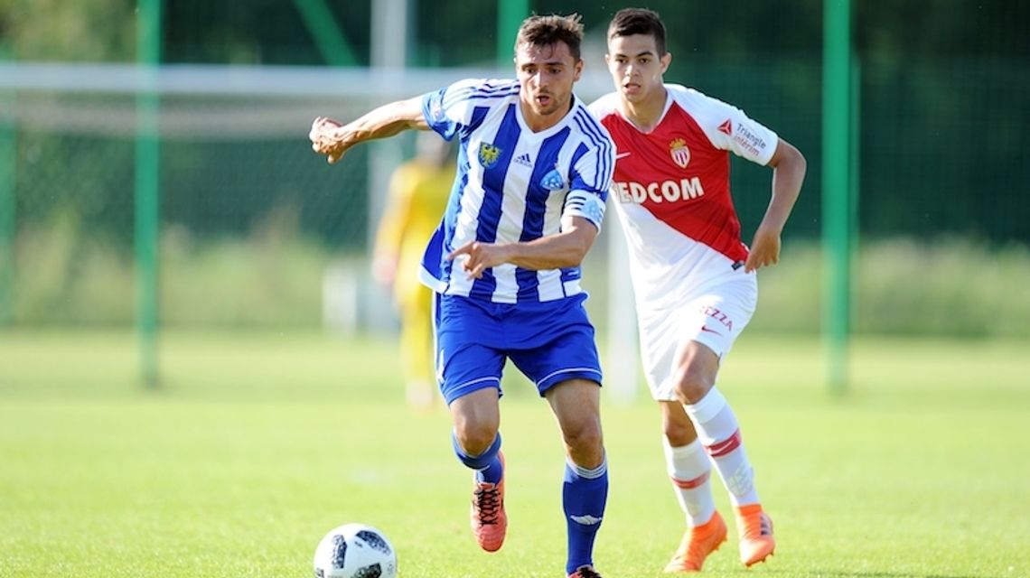 Wymagający przeciwnik, europejska piłka Wymagający przeciwnik, europejska piłka