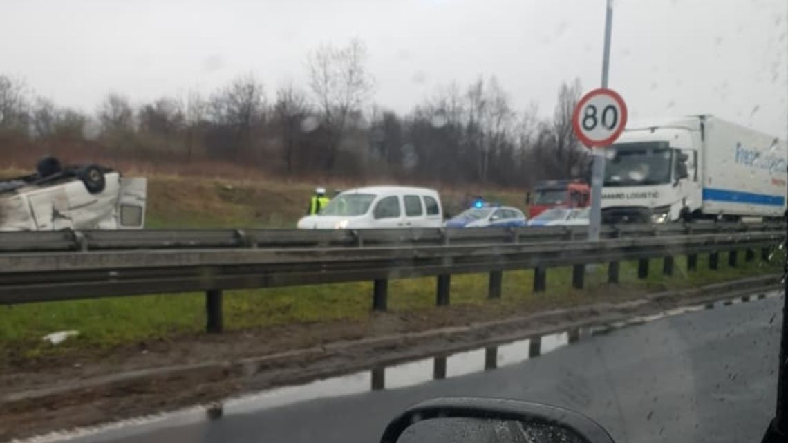 Wypadek na DTŚ w Katowicach. Korek ciągnie się aż do Chorzowa