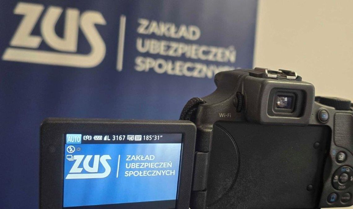 Z długiem nie trzeba zostawać samemu. Doradcy ZUS pomagają już od 10 lat Z długiem nie trzeba zostawać samemu. Doradcy ZUS pomagają już od 10 lat