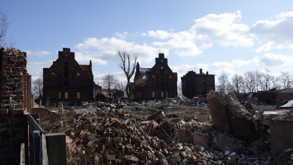 Zabytek znika z powierzchni. Urząd miasta komentuje sprawę