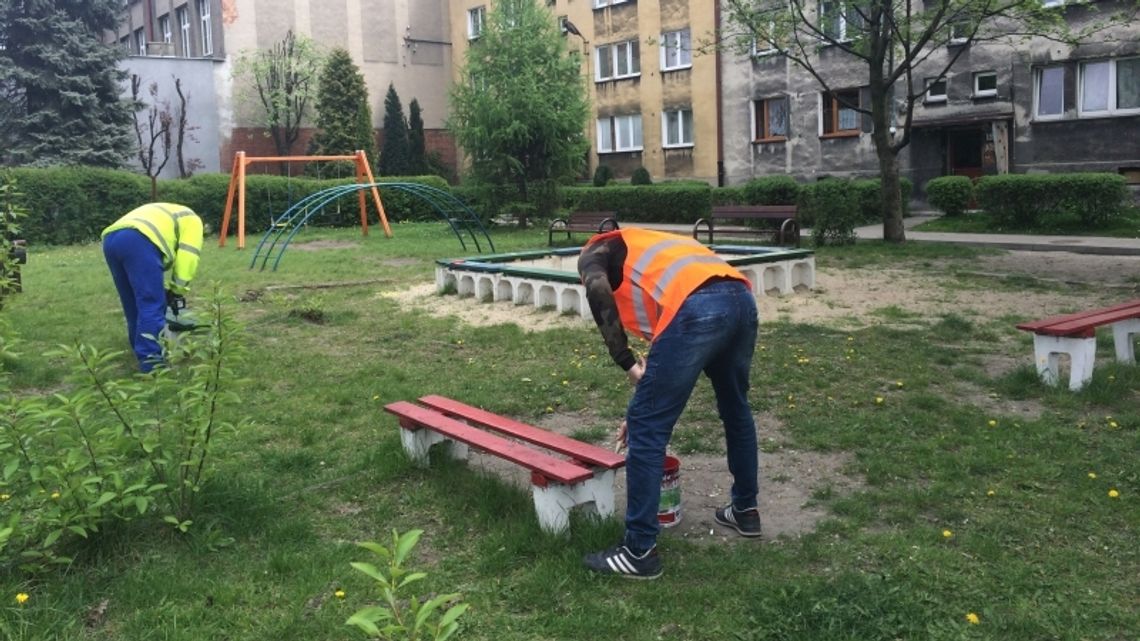 Zakład Komunalny PGM pomaga najuboższym dzięki programowi "Praca za czynsz". Ze wsparcia skorzystało już ponad 400 osób