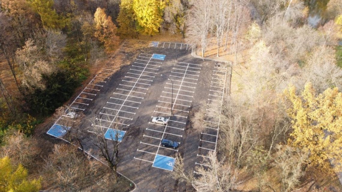 Zakończyły się prace modernizacyjne na alei Łani w Parku Śląskim. Wyremontowano również parking Zakończyły się prace modernizacyjne na alei Łani w Parku Śląskim. Wyremontowano również parking