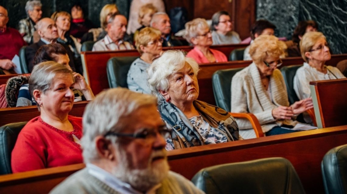 Zaktualizowany katalog programu Chorzów 60+ już dostępny