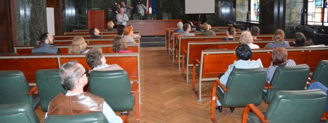 Zarzucają innym, a korzystają sami. "Dobra zmiana" dla radnych PiS-u w Chorzowie